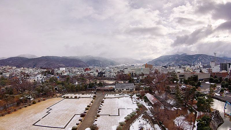 画像：松本城天守六階から見る景色02