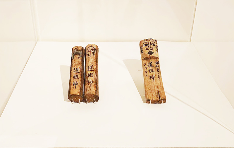画像：松本市立博物館に展示されている道祖神