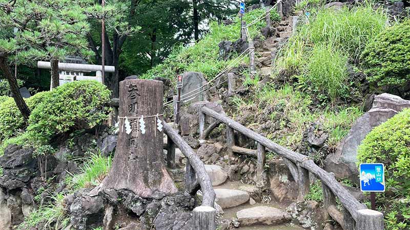 画像：富士塚の道