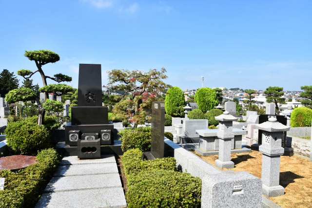 画像：日本のお墓