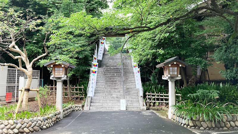 画像：東郷神社の階段